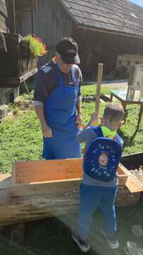 Prešanje mošta pri Prežihovi bajti (12)